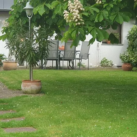 Garden Apartment Düsseldorf Exterior foto